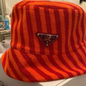 Prada Cappelli in Tessuto